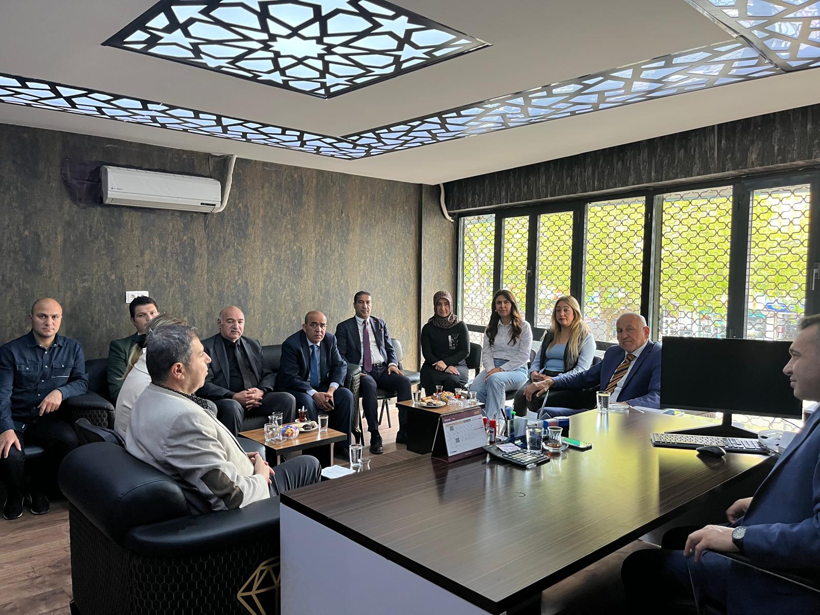 İYİ Parti İl Başkanı Sayın Şerif Başkülekçi ve Teşkilatının Derneğimizi Ziyareti - Fotoğraf 2